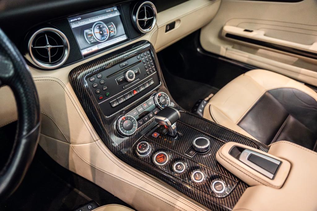 Mercedes-Benz SLS AMG