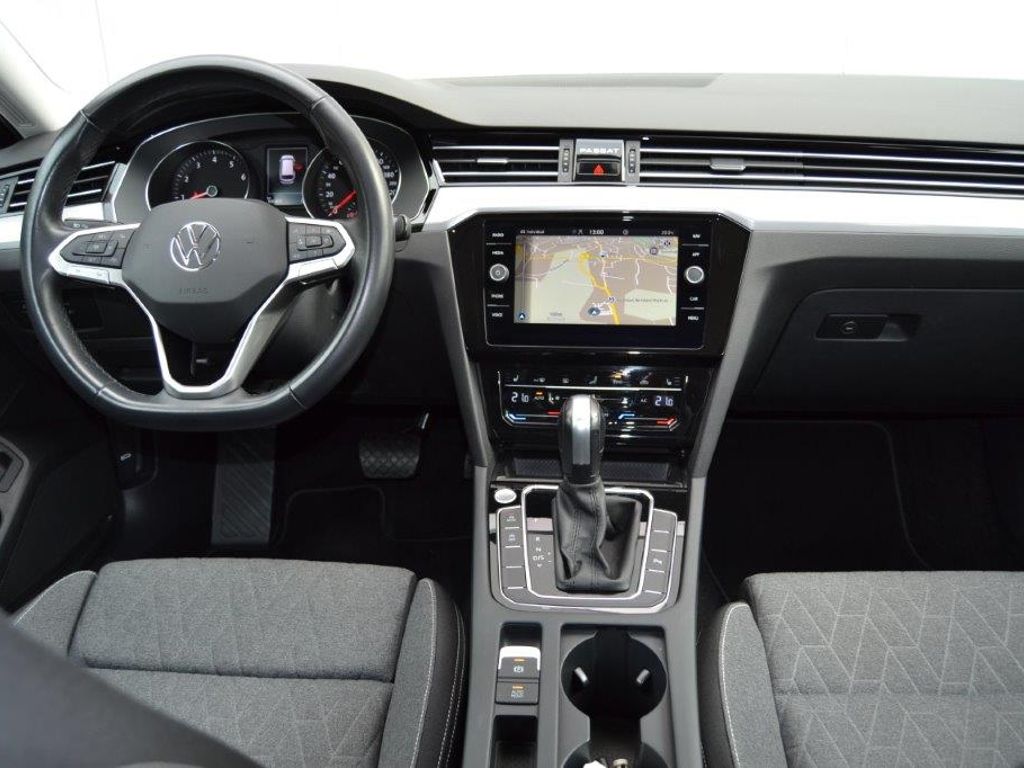 Passat Variant 1.5 TSI DSG R-Line Sport AHK/18-Z