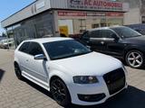 Audi S3 2.0 TFSI quattro*Sound* - Audi S3 mit Benzin-Antrieb: Sportwagen