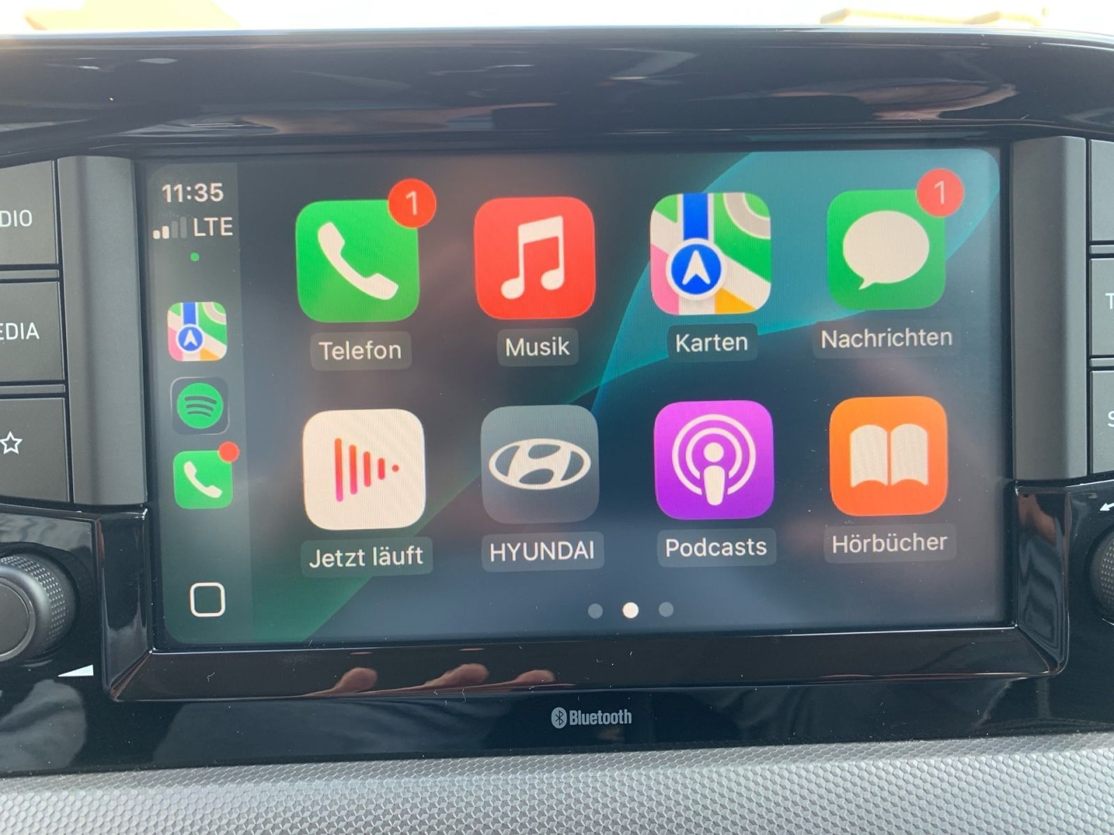 Fahrzeugabbildung Hyundai i10 1.0 Edition 30 1 Hand Allwetter
