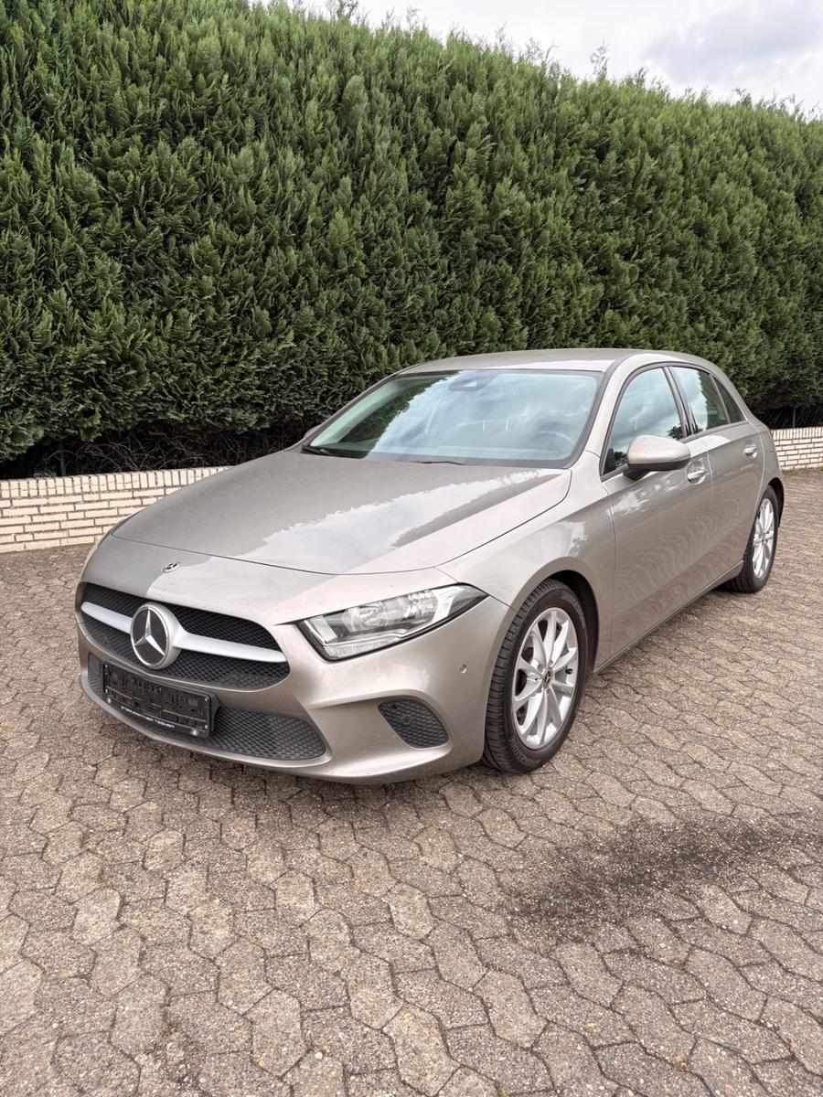 Mercedes-Benz 180 DCT Automatik, Garantie, Apple CarPlay, etc, миниатюра 2