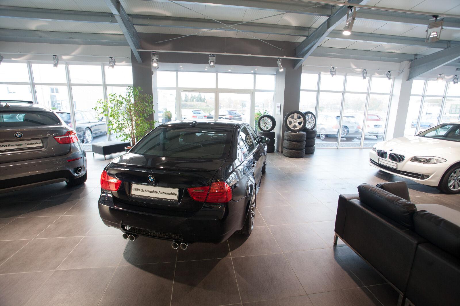 showroom-image-bottom
