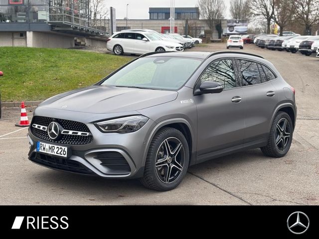 Mercedes-Benz GLA 250 4M AMG+AHK+PANO+DISTRONIC+360°+MULTIBEAM