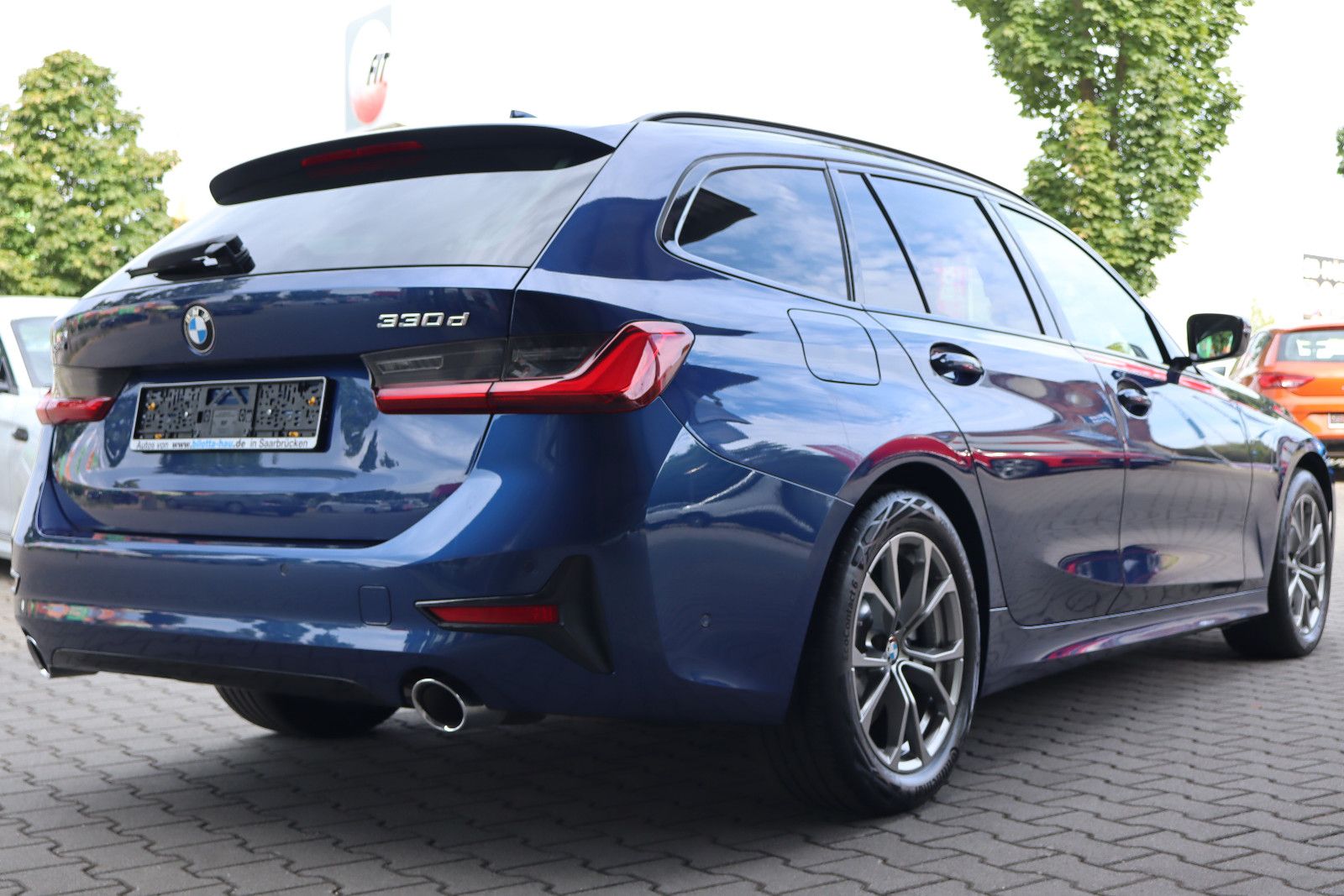 BMW 330d Touring xDrive Steptronic ! V-Cockpit LED ! foto 3