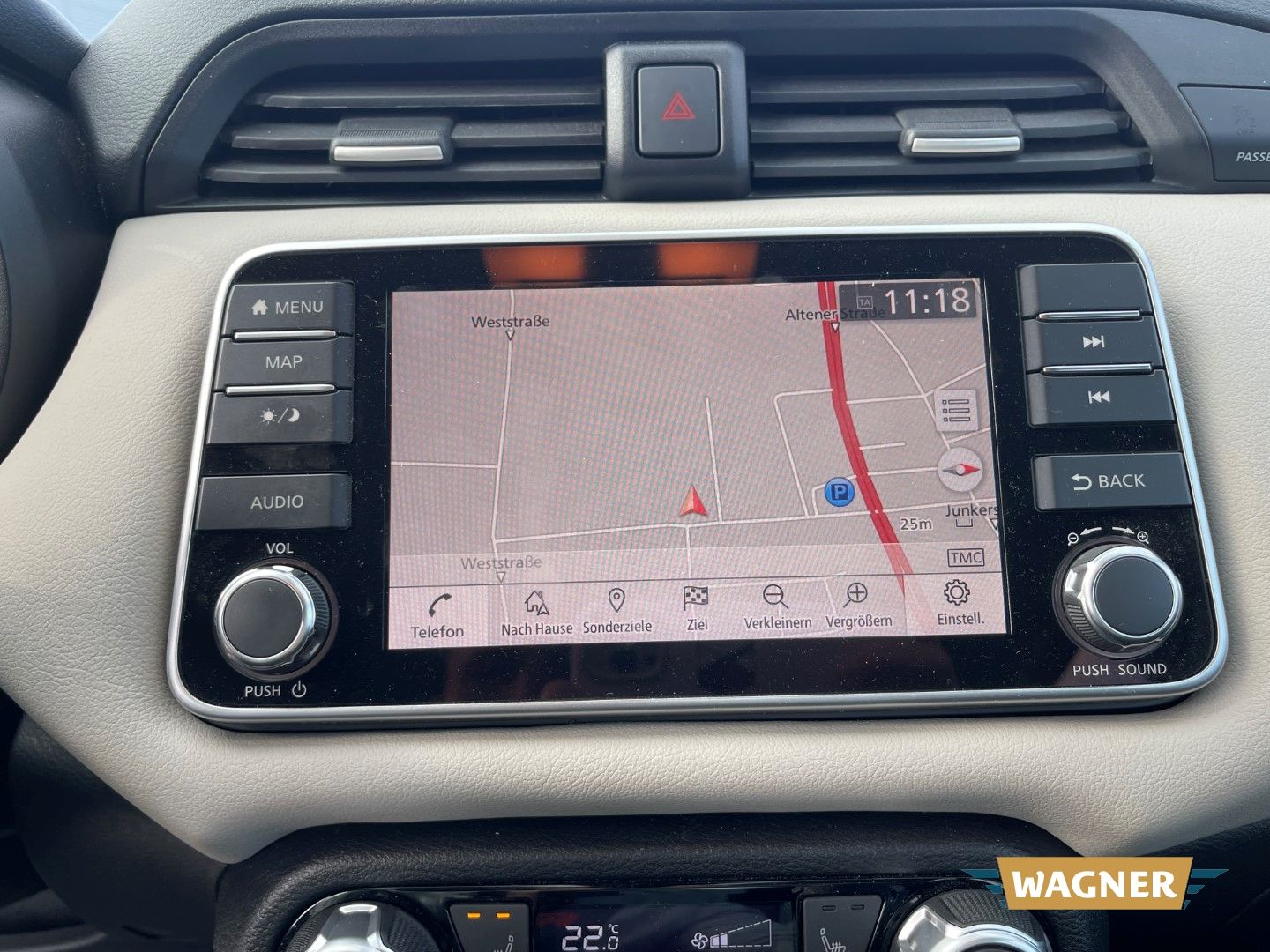 Fahrzeugabbildung Nissan Micra N-WAY Klimaautomatik Frontschaden