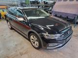Volkswagen Passat Variant Alltrack 4Motion - VW Unfallwagen