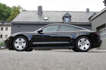 Porsche Taycan*Unfallfrei,14-Wege,Sitzheizung,PDLS+,360°