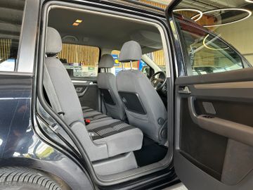 MYAUTOCENTER – Gebraucht- und Jahreswagen mit Werkstattservice in Pfaffenhofen Volkswagen Touran United *Navi*Sitzh*TÜV 0527*