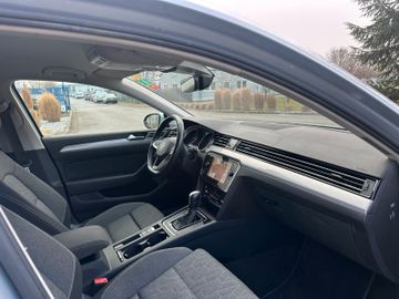 Volkswagen Passat Variant - 5