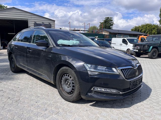 Skoda Superb Combi Style NAV KAM LED MEMORY