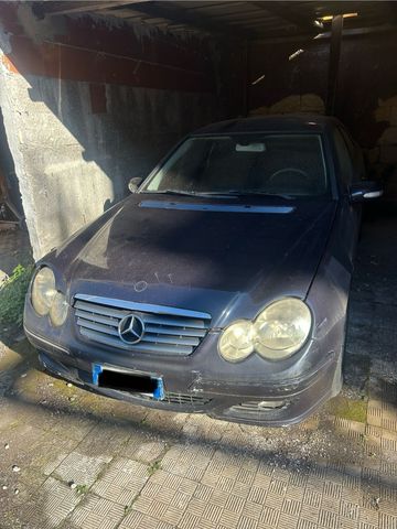 Mercedes-Benz Mercedes-benz C 220 Sport