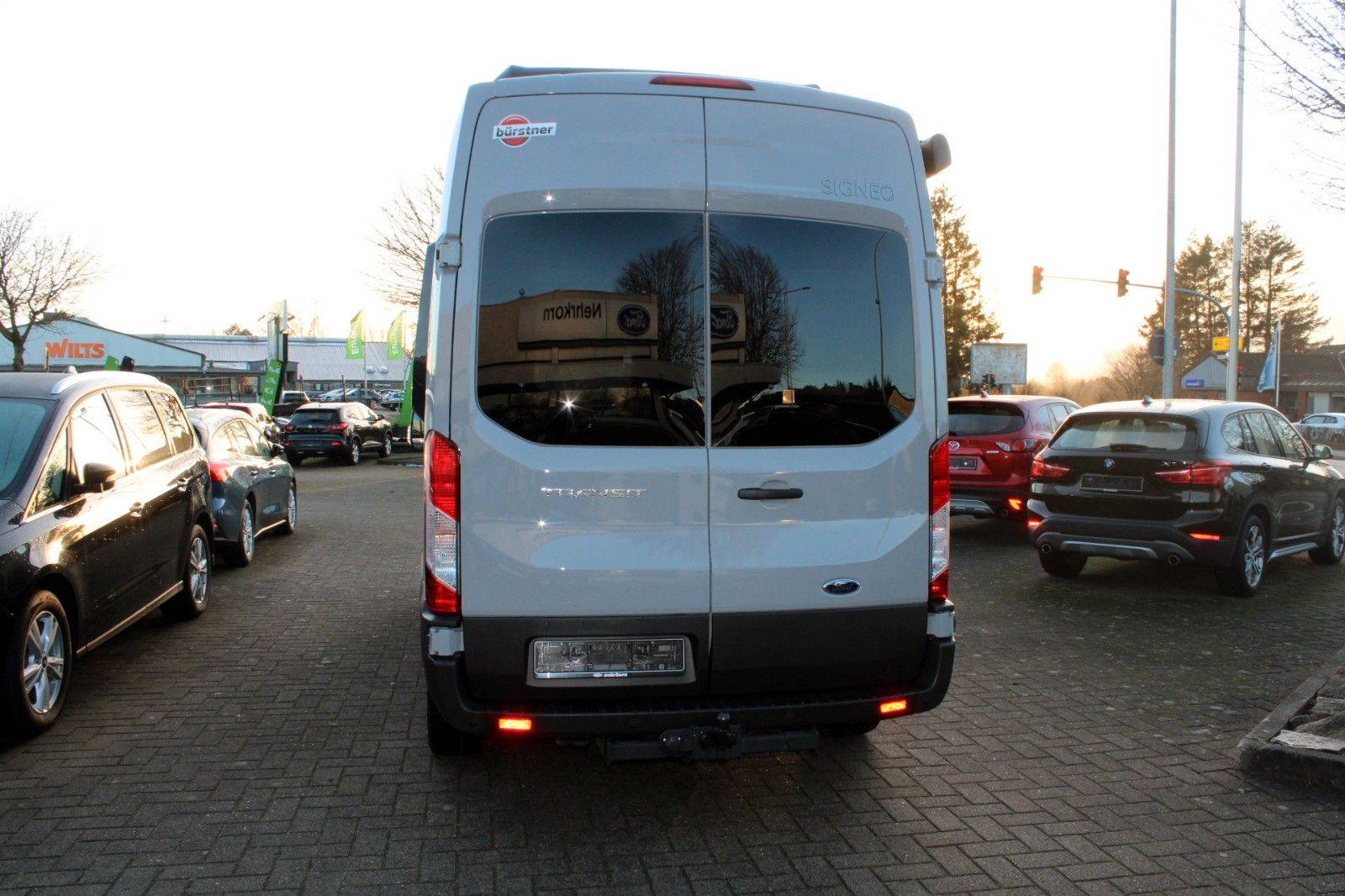 Fahrzeugabbildung Bürstner Ford SIGNEO Schlafdach Automatik SOFORT