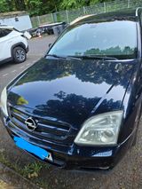 Opel Signum 2.2 Direct - - Opel Signum mit Benzin-Antrieb: Limousine, 2.2