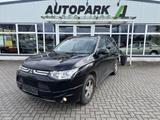 Mitsubishi Outlander Intense 4WD Xenon Navi 7 Sitze AHK PDC - Mitsubishi Outlander: Intense