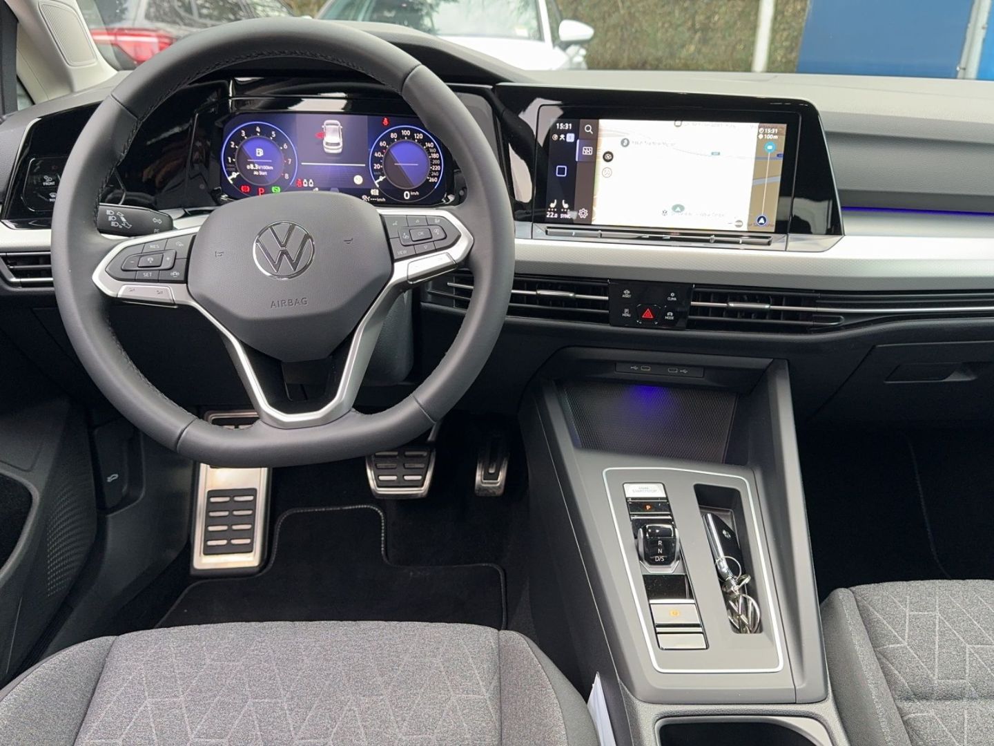 Fahrzeugabbildung Volkswagen Golf MOVE VIII Move 1.5l eTSI,DSG,Navi,Climatron