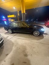 Mercedes-Benz S 320 CDI - - schwarze Mercedes-Benz S 320