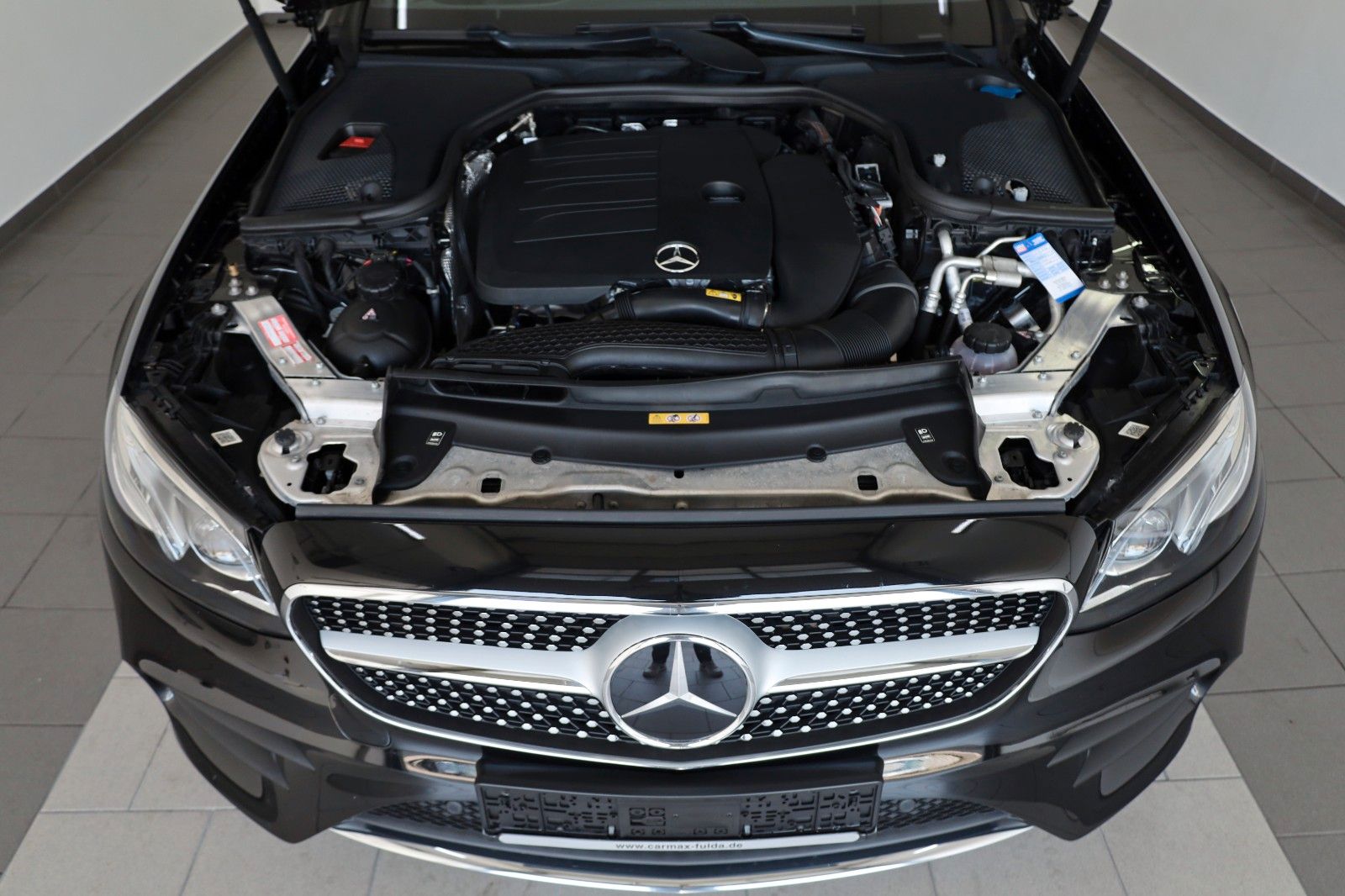 Fahrzeugabbildung Mercedes-Benz E 350 Cabrio AMG Line Leder,Navi,LED,Kamera,SH