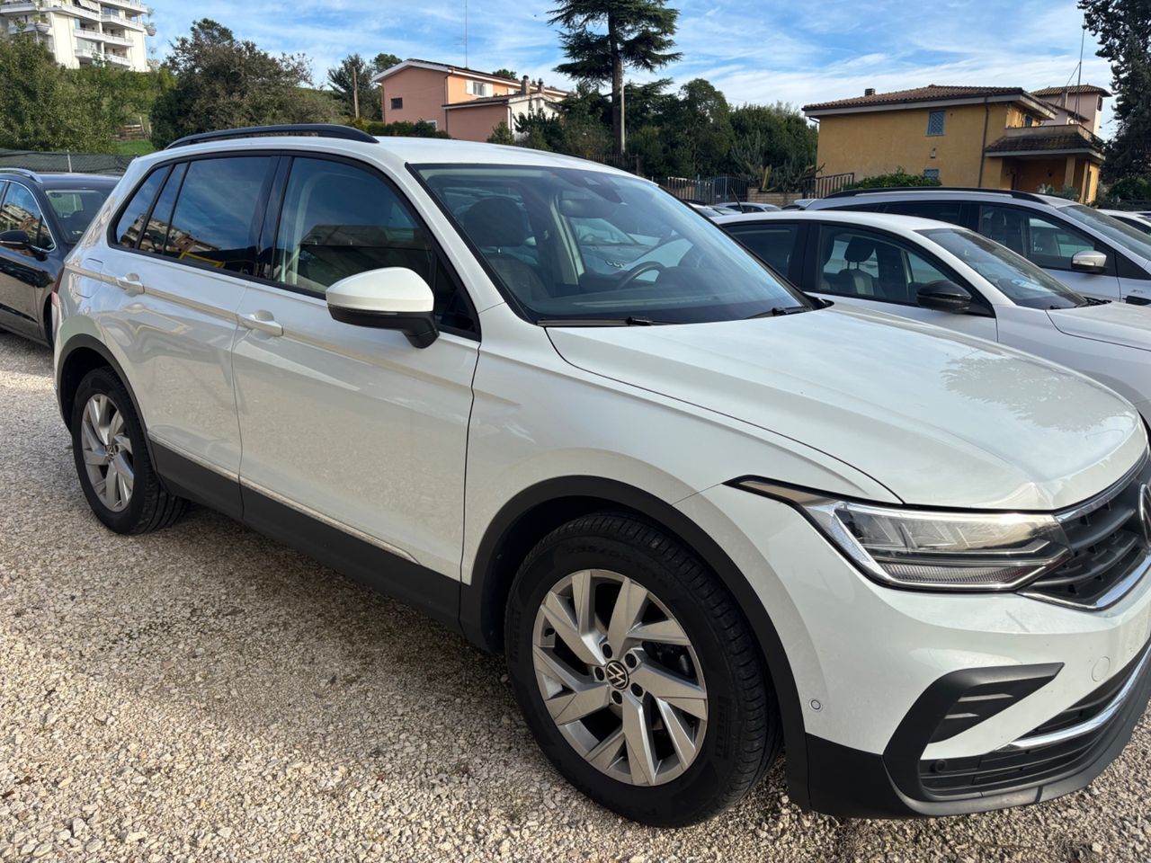 Volkswagen Tiguan No imagem 3