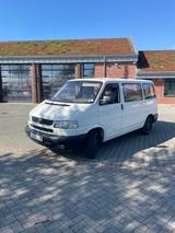Volkswagen T4 Caravelle 2,5-l-Diesel syncro - VW T4 Caravelle von 2002