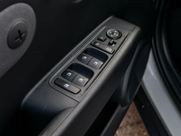 Hyundai Inster Elektro 71 kW FWD Select Autobahnassi.