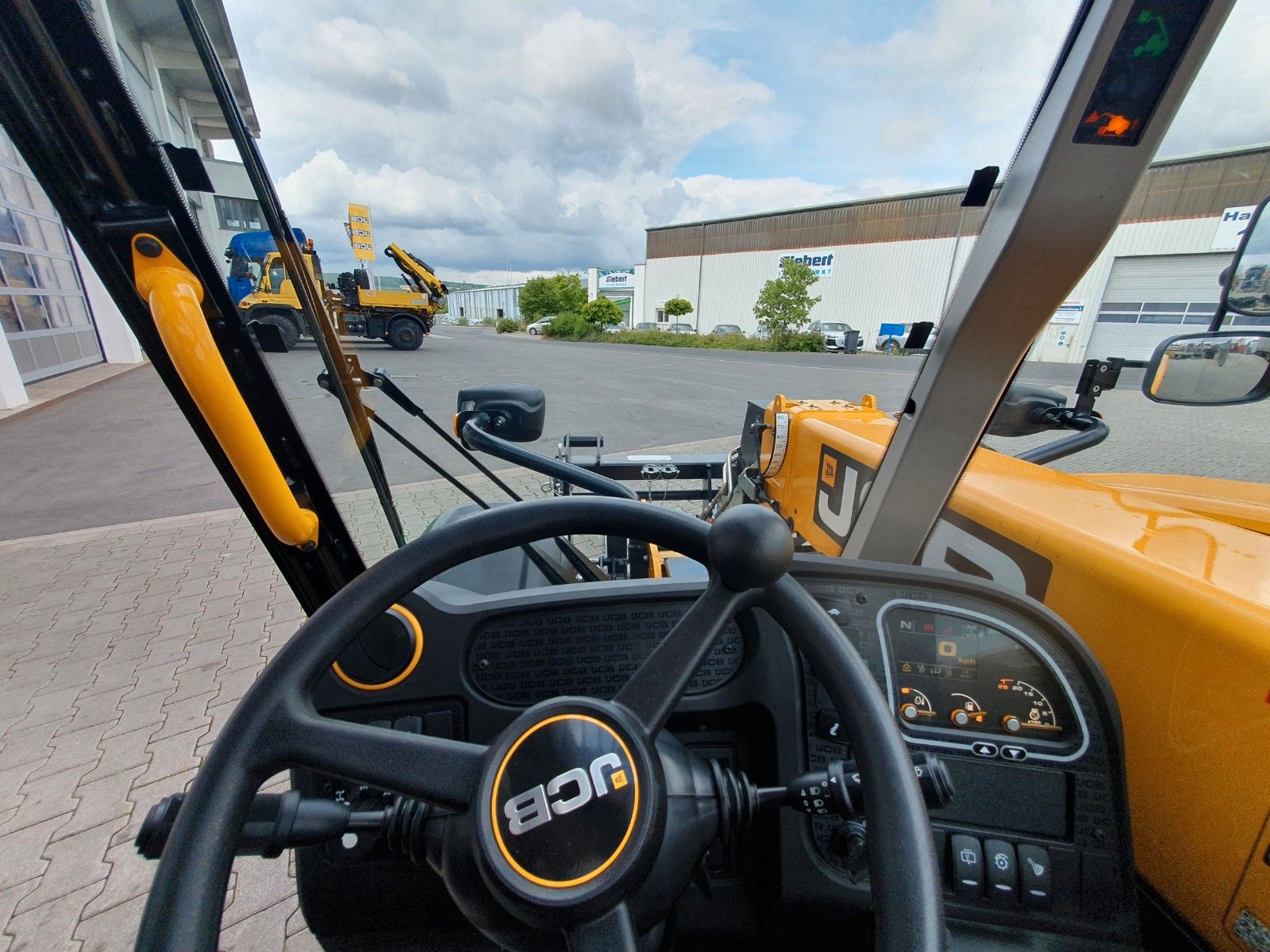 Fahrzeugabbildung JCB 525-60 / Neufahrzeug /Palettengabel / 2025