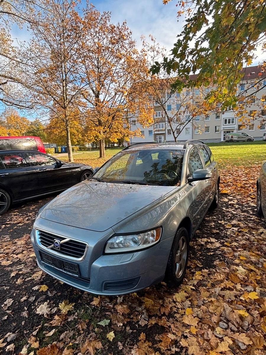 Volvo V50 2009 — вигляд ззаду