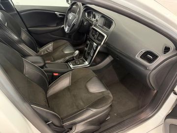 Volvo V40 - 10