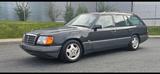 Mercedes-Benz Mercedes E220 W124 - Mercedes-Benz E 220 mit Benzin-Antrieb: Kombi, Automatik