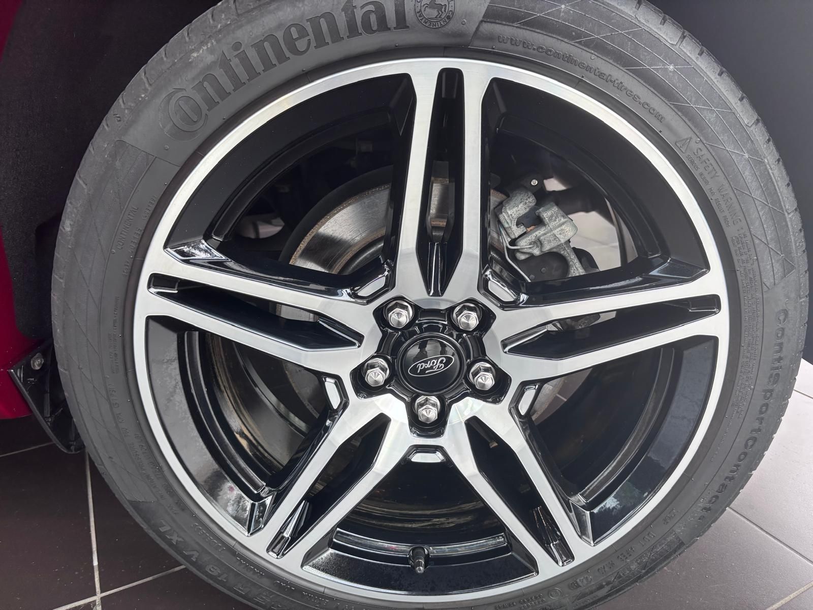 Fahrzeugabbildung Ford Kuga ST-Line Allrad SONY XENON NAVI