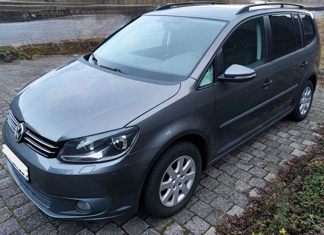 Volkswagen Touran Trendline BMT/NAVI/BLUETOOTH/KAMERA/S.HZ.