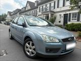 Ford Focus Ghia 1.6 Benzin Xenon Klimatron... - Ford Focus aus 2007: Ghia