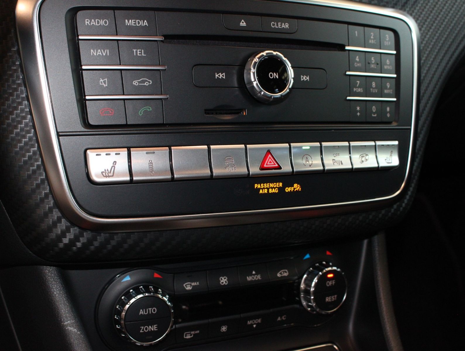 Fahrzeugabbildung Mercedes-Benz A 45 AMG 4MATIC *AMG Racing Kit*1.Hand