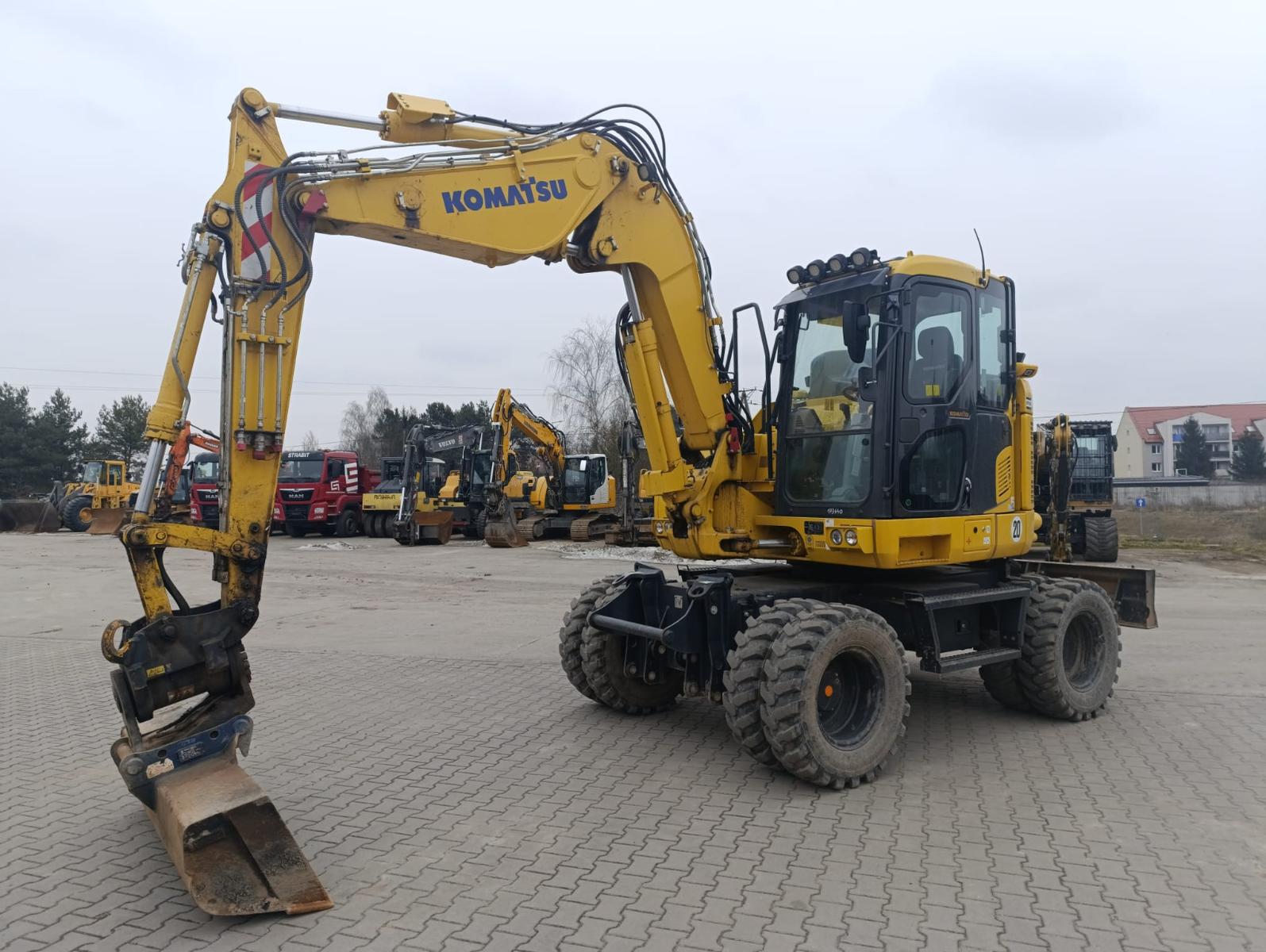Komatsu PW 138MR-11EC