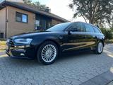 Audi A4 2.0 TDI 110kW Ambiente Avant*KLIMAAUT*SHZ*NAV - Audi A4: Kombi