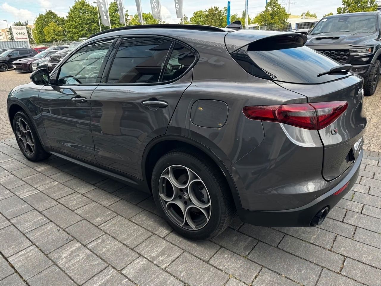 Alfa Romeo Stelvio 2.0 Turbo 200 CV AT8 Q4 Execu imagem 3