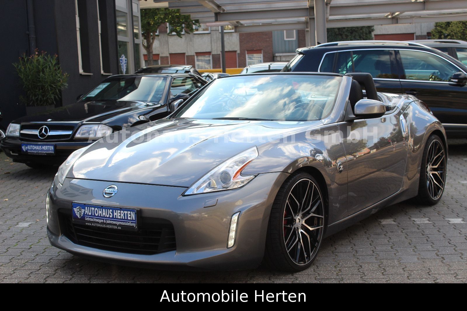 Nissan 370Z 370 Z Roadster Pack