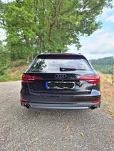 Audi A4 avant 2.0 TFSI B8 S line Navi/AHK/ACC/LED u.v - Audi mit Benzin-Antrieb: Kombi, 2.8