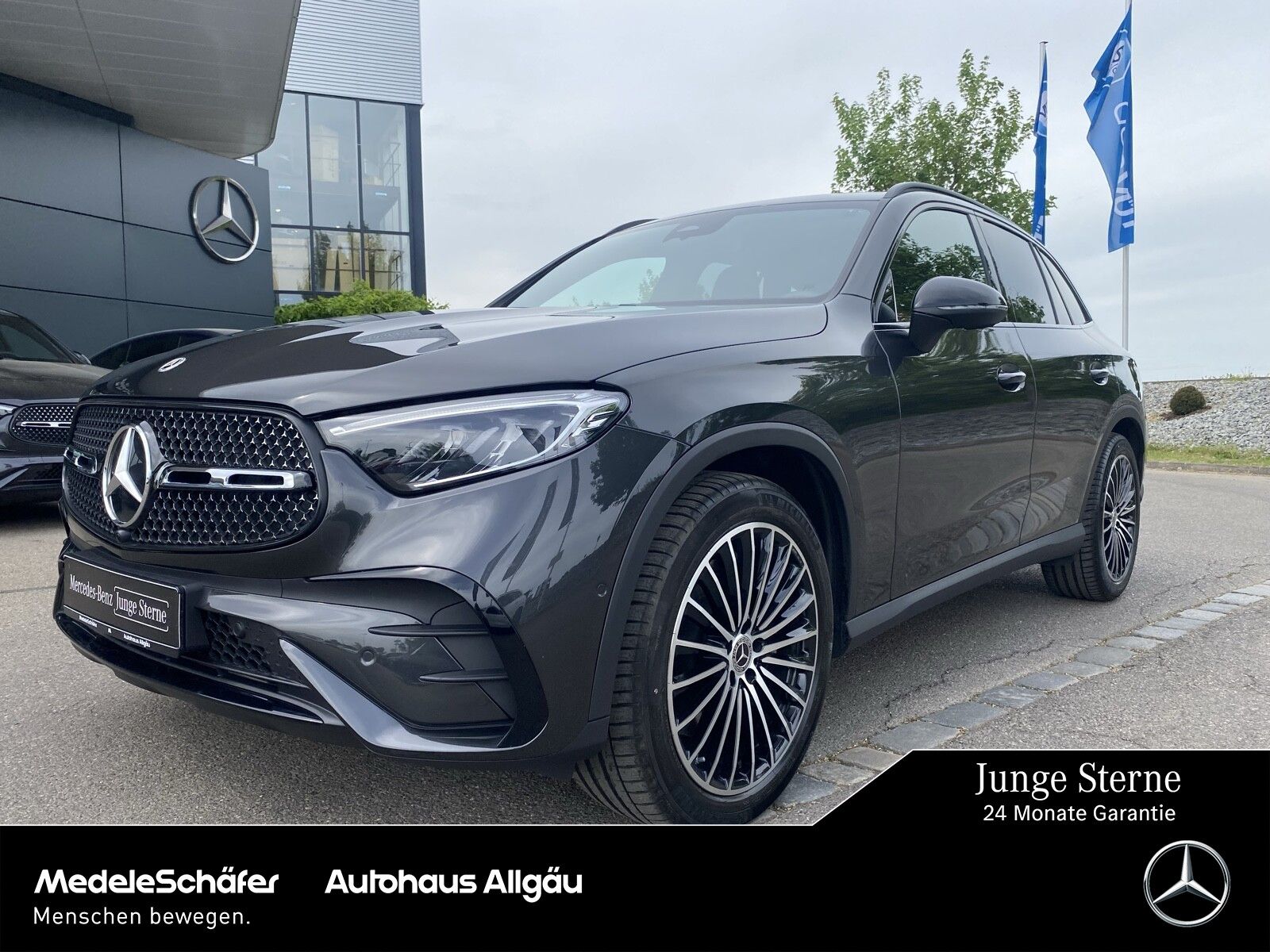 MERCEDES-BENZ GLC 220 d 4M AMG Night 20' Dist AHK LED Ambi Kam