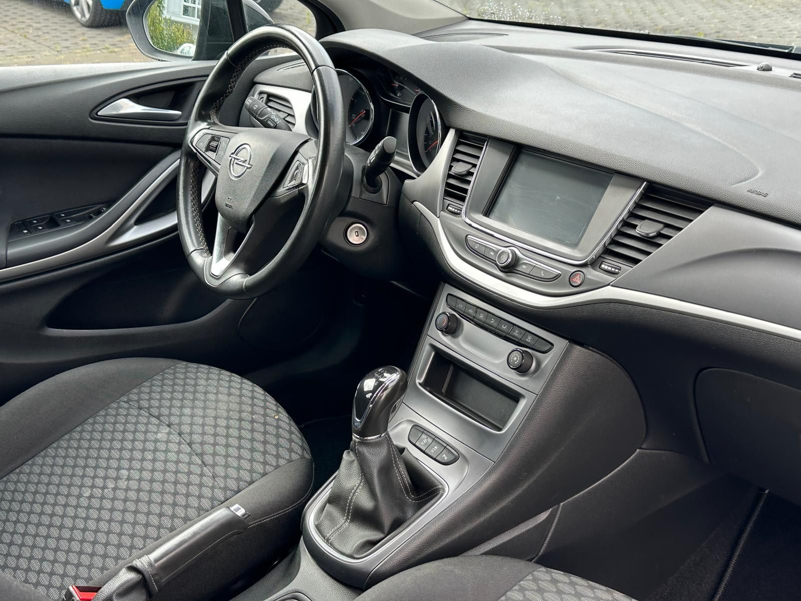 Fahrzeugabbildung Opel Astra Business 1.5 CDTI LED+PDC+NAVI+TEMPO+MFL+