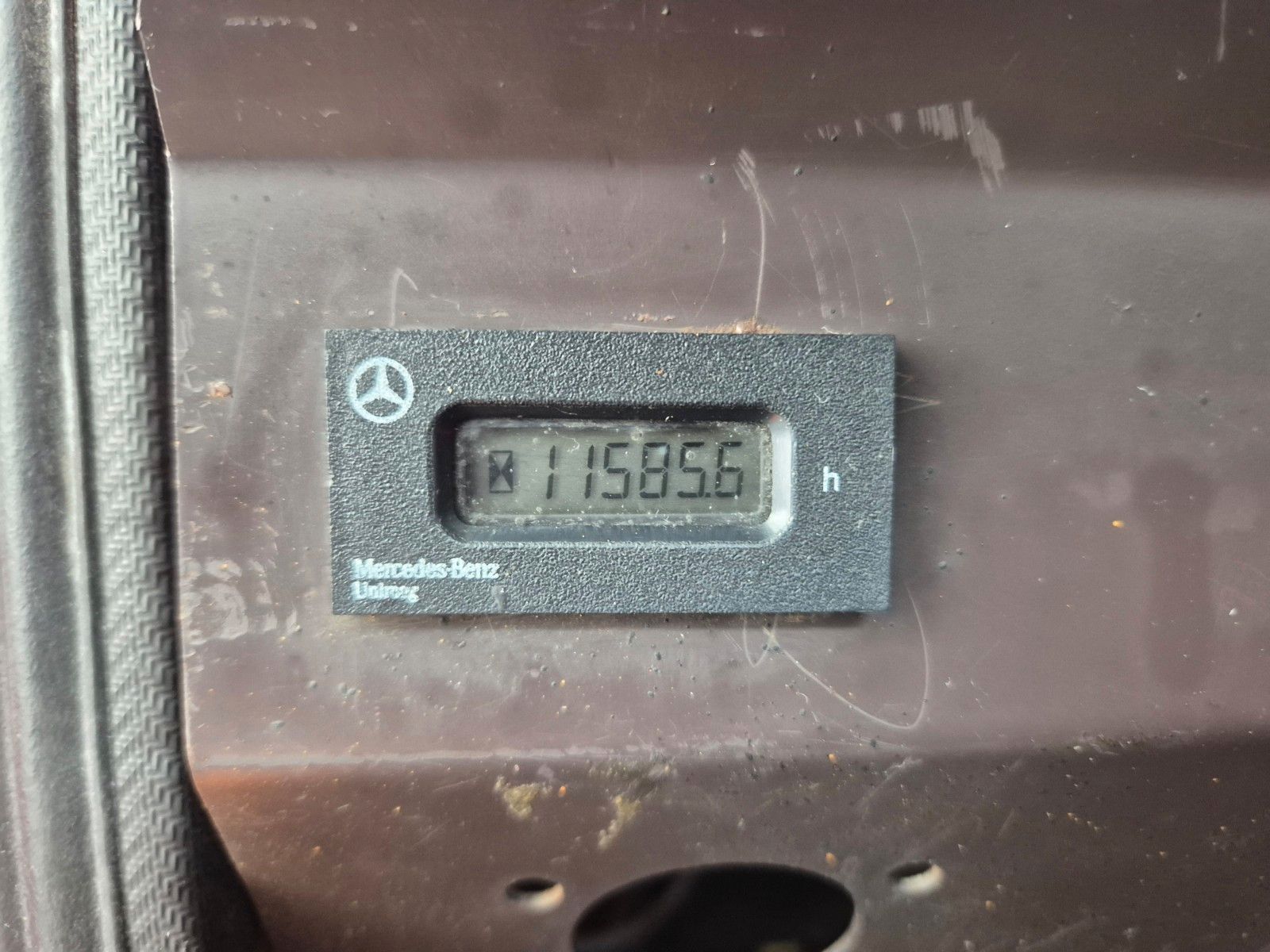 Fahrzeugabbildung Mercedes-Benz Unimog U1600 4x4 Zweiweg ZW 100 S Railway 11584h