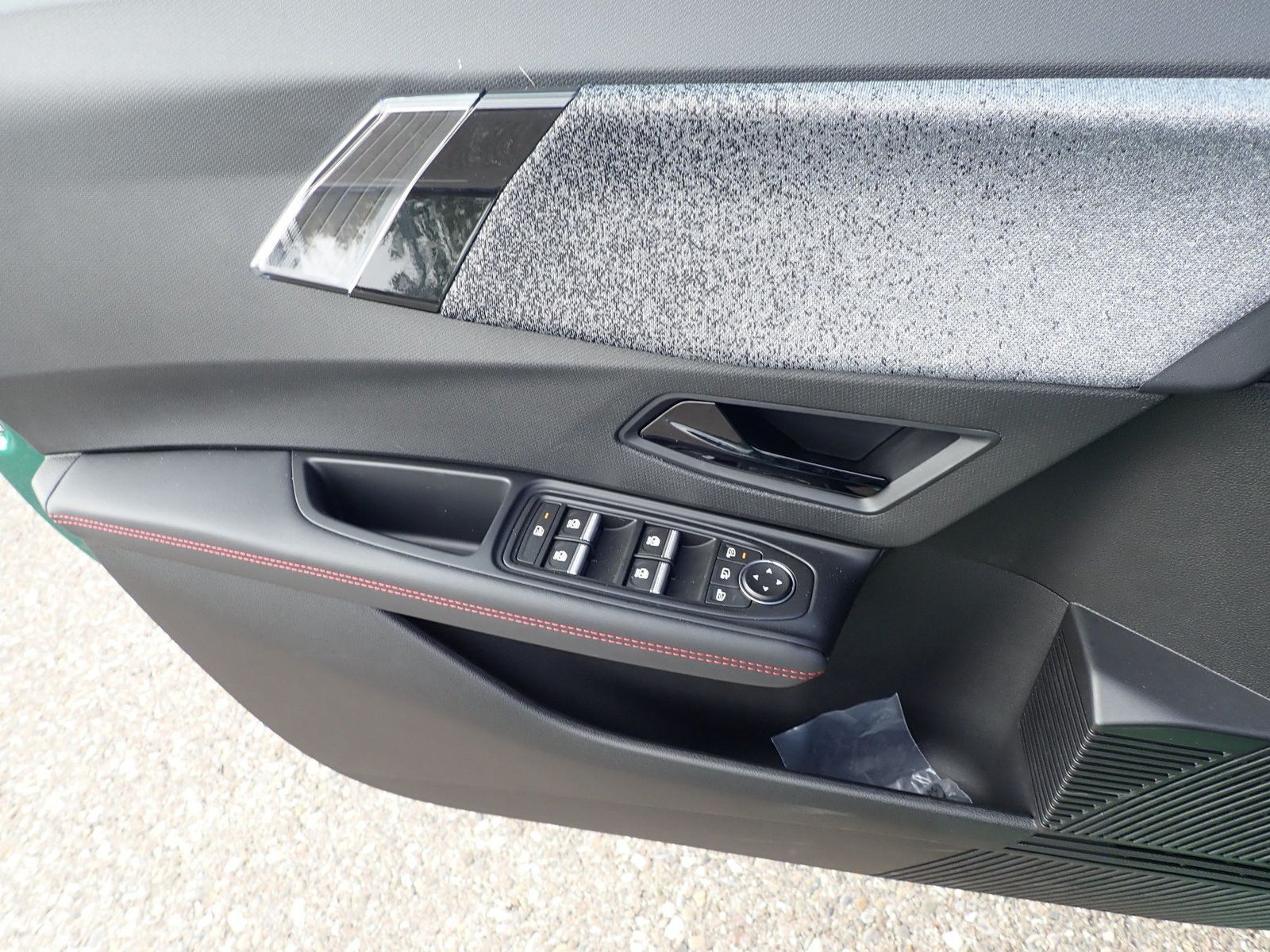 Fahrzeugabbildung Renault Clio Techno TCe 115 EDC