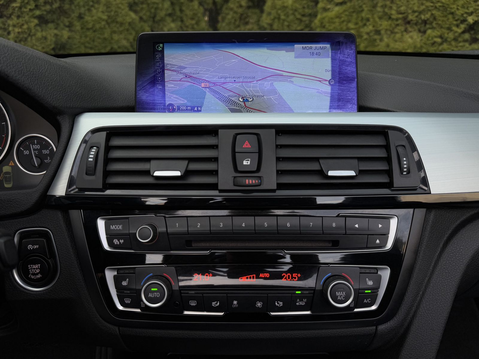 Fahrzeugabbildung BMW 420 d Cabrio M Sport Aut. XEN+SHZ+KAM+NAV+LEDER+