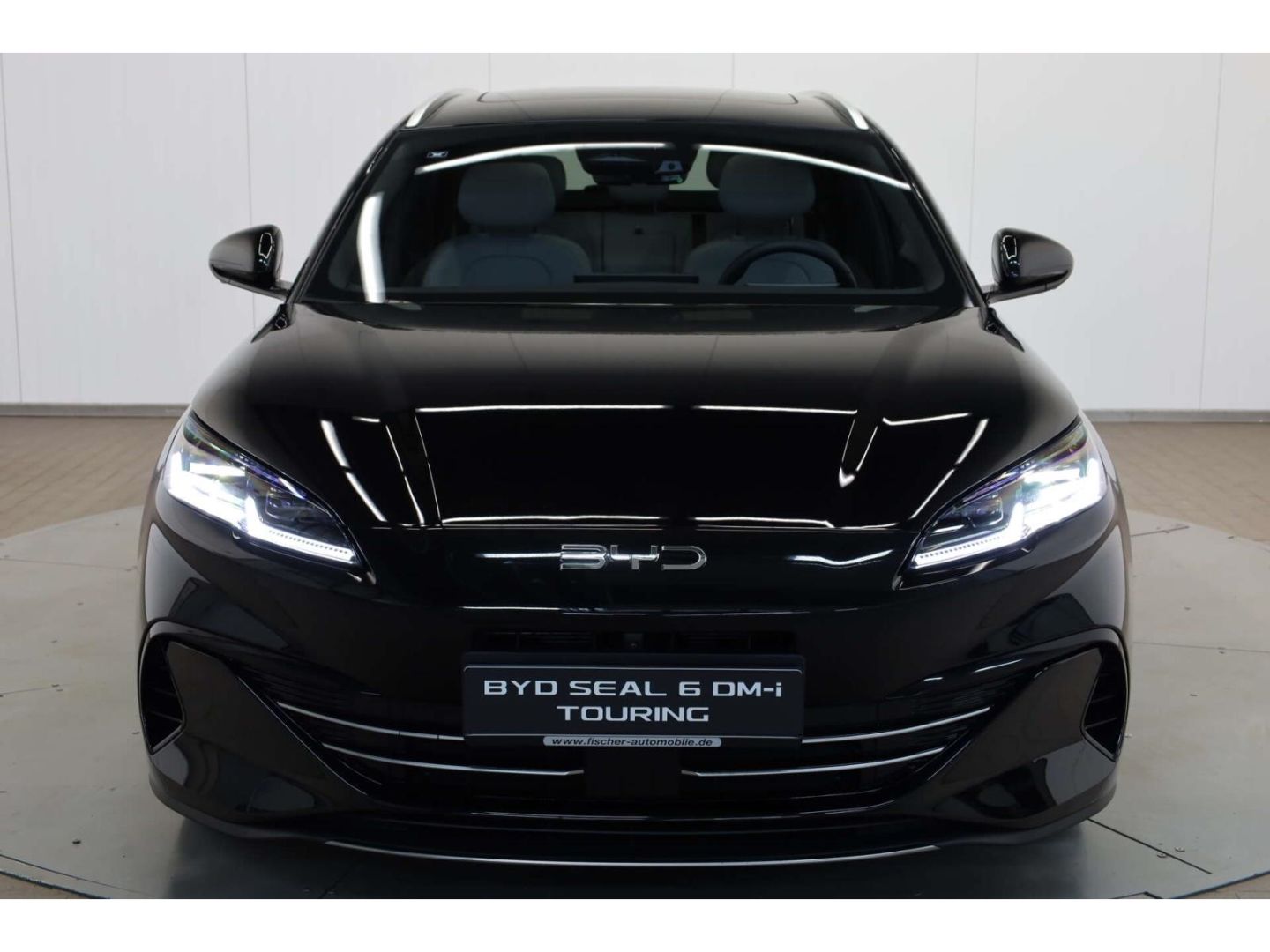 BYD SEAL 6