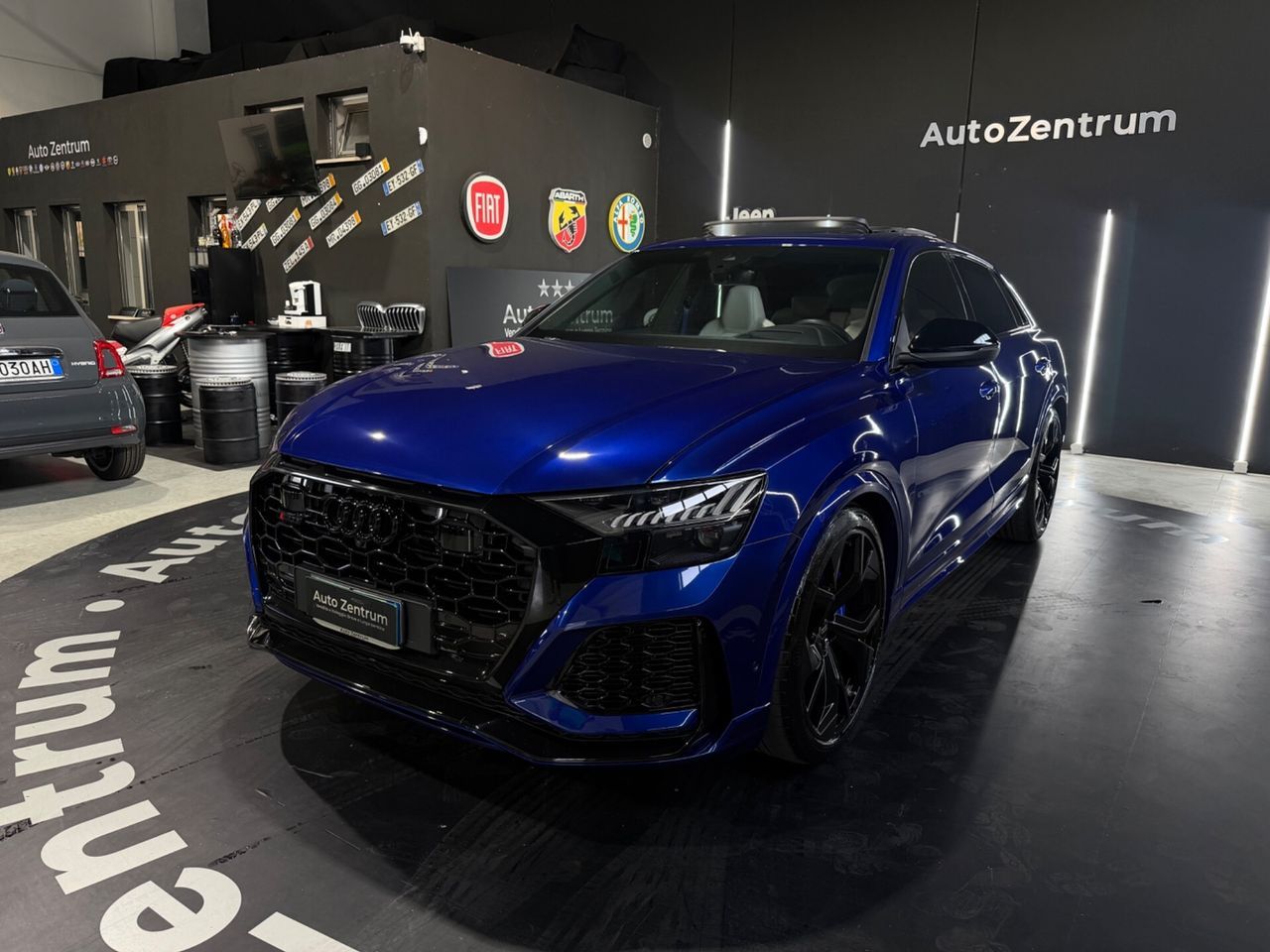Audi Q8 RS TFSI V8 quattro tiptronic