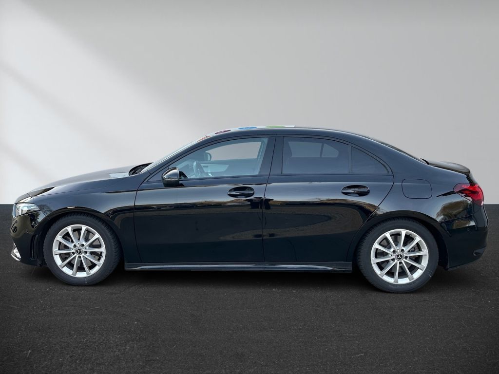 Mercedes-Benz A 250 e 8G-DCT AMG Line NAVI KAMERA 8 Fach berei – Bild 9
