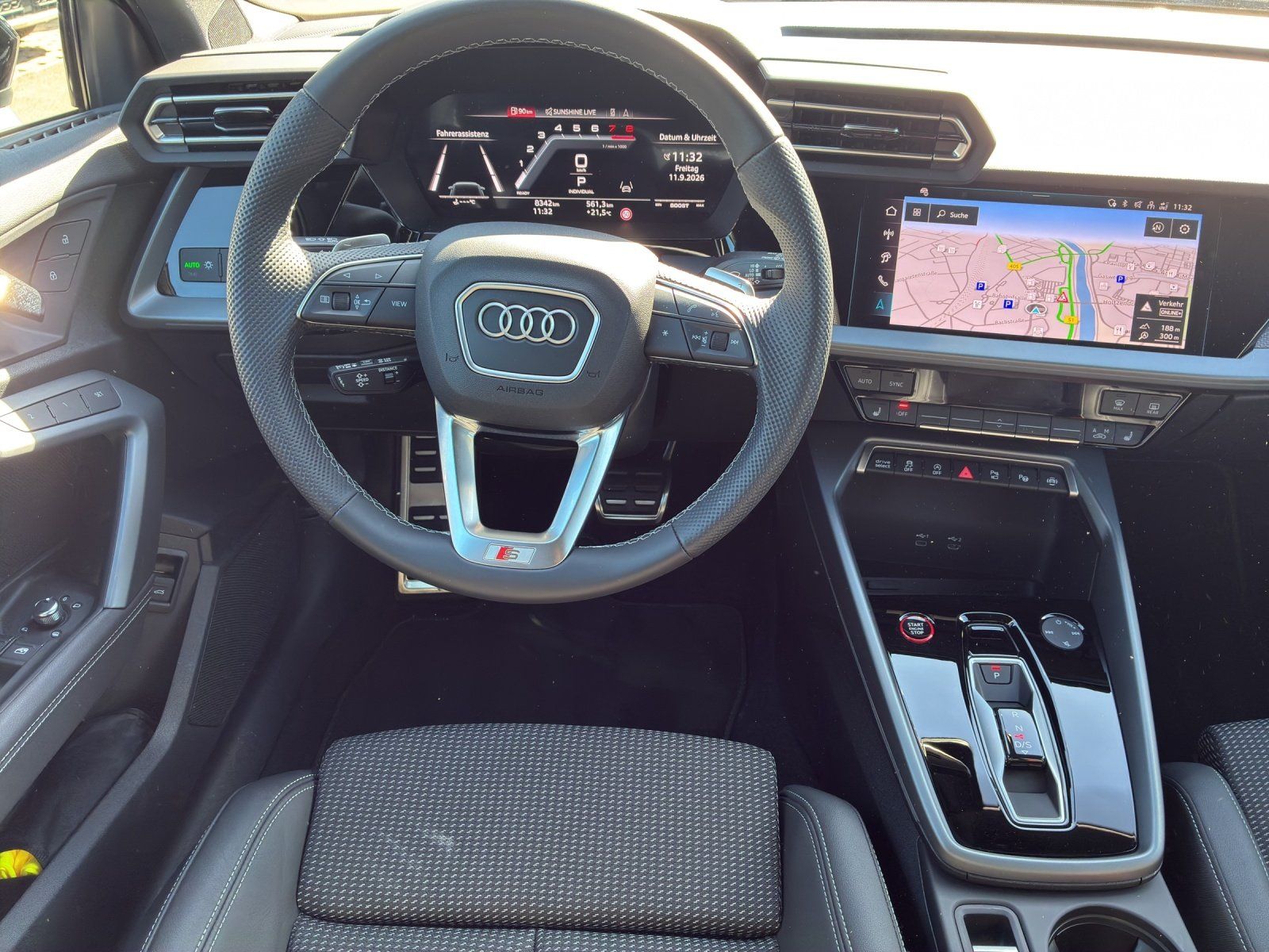Fahrzeugabbildung Audi S3 Sportback quattro 2.0 TFSI 360,Kamera,LED,LM