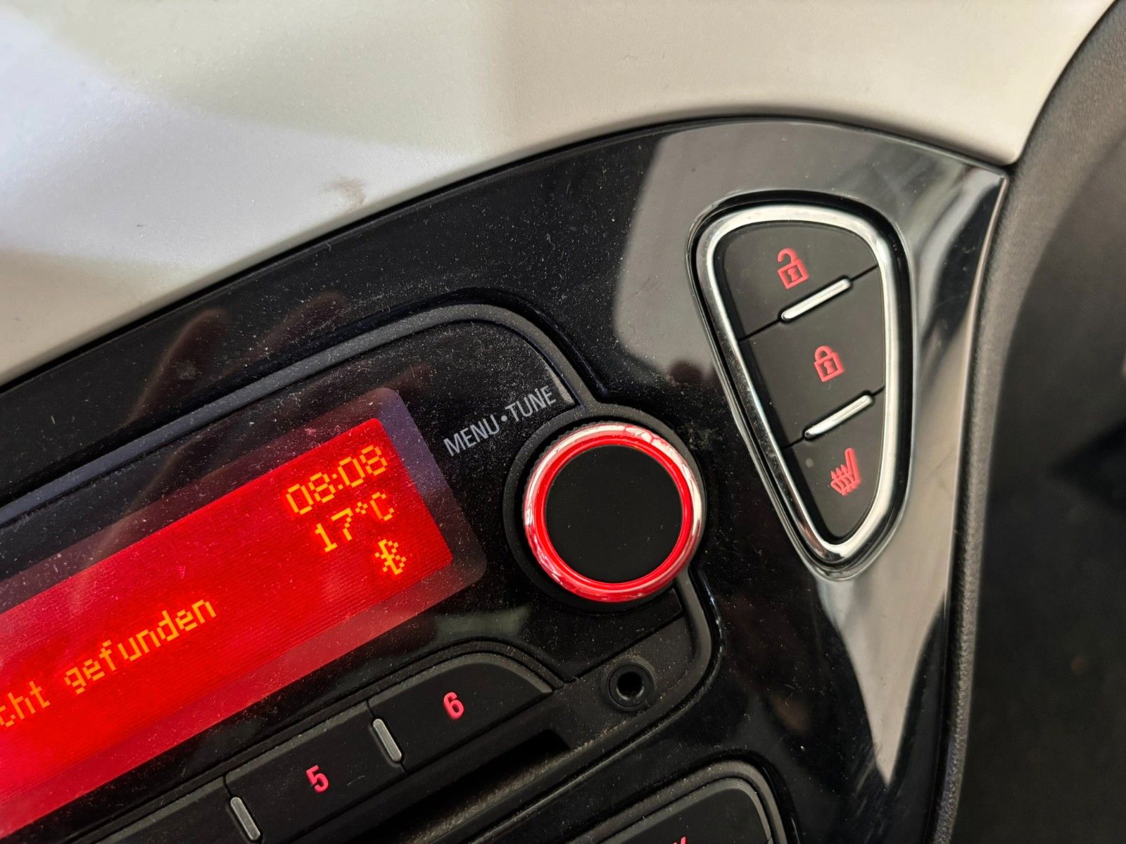 Fahrzeugabbildung Opel Adam Jam 1.2 SHZ/ALU16/LHZ/BT/KLIMA/ALLWETTER