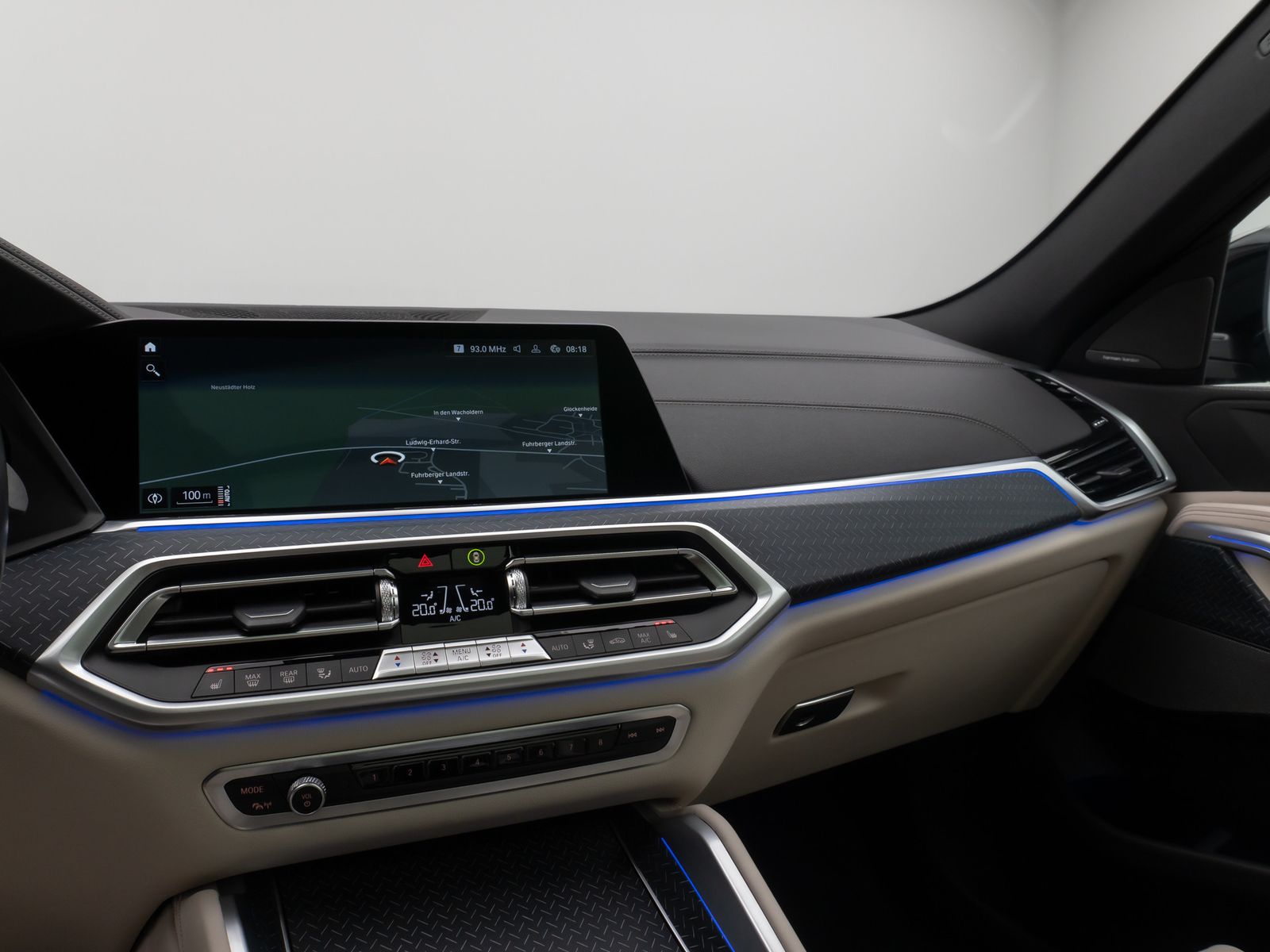 Fahrzeugabbildung BMW X6 M50i Individual Panorama HUD DAB H/K 22Zoll