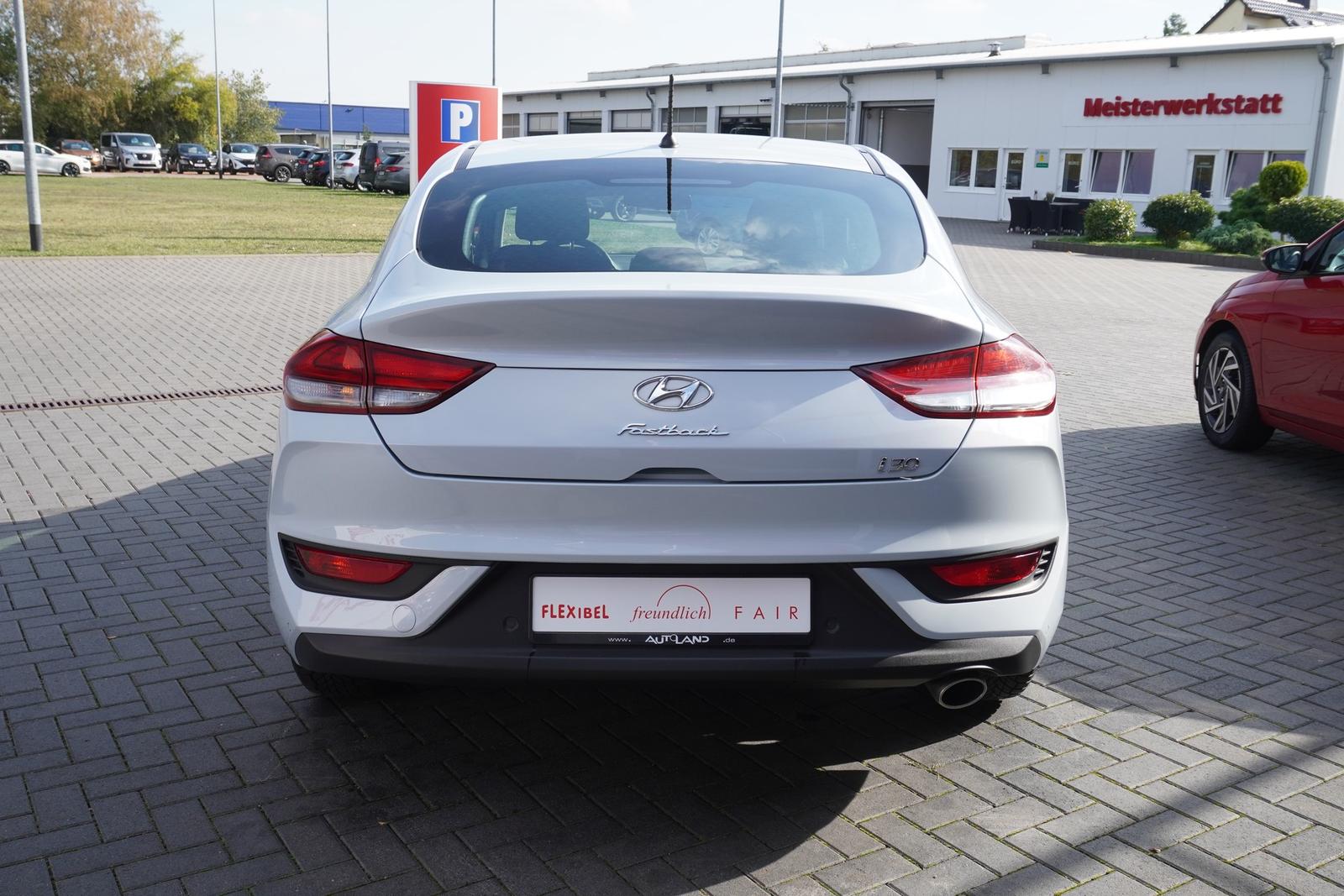Hyundai i30 Fastback 1.0 T-GDI Trend Sitzheizung PDC USB