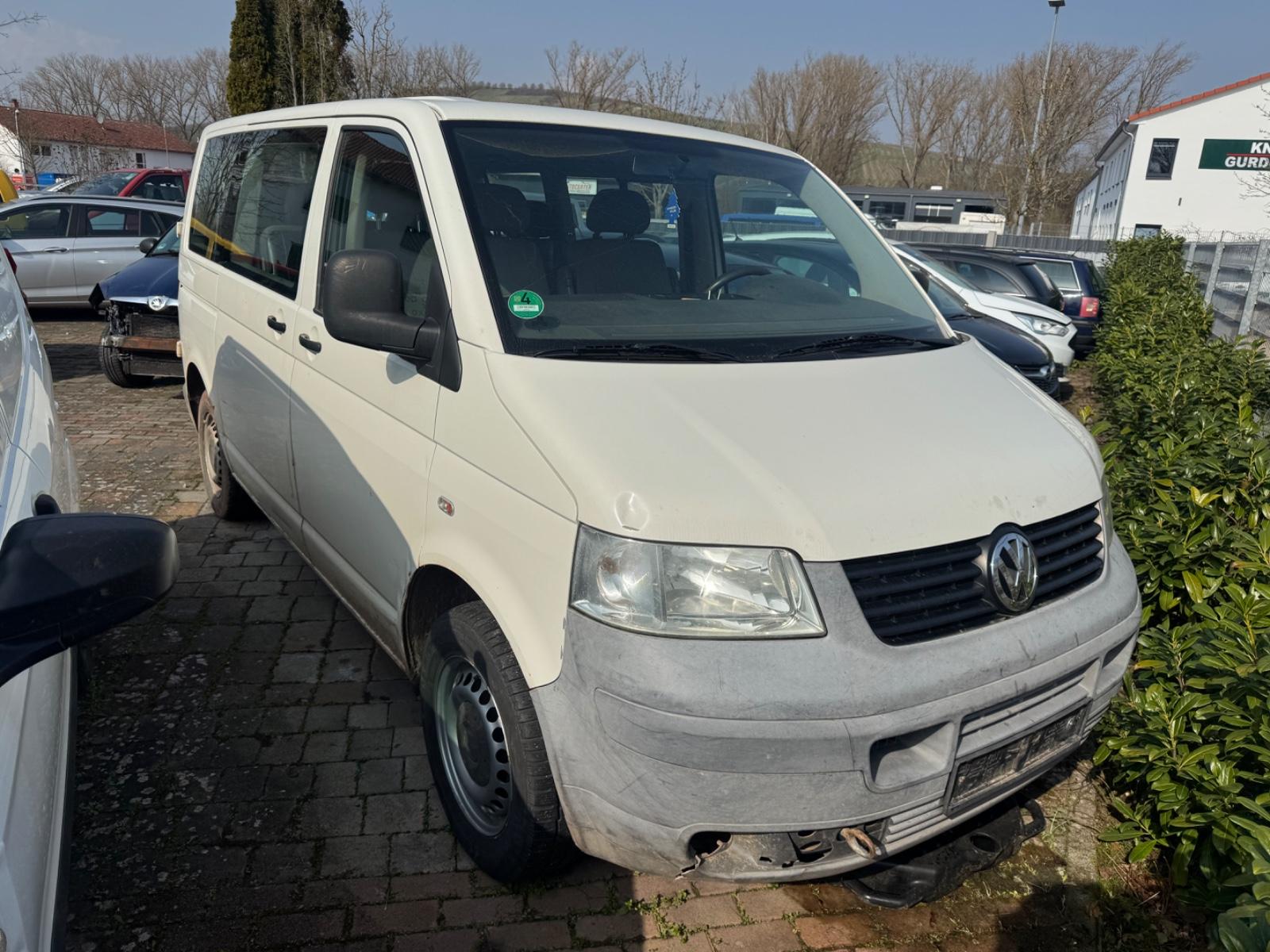 Volkswagen T5 Transporter Bus Caravelle Trendline